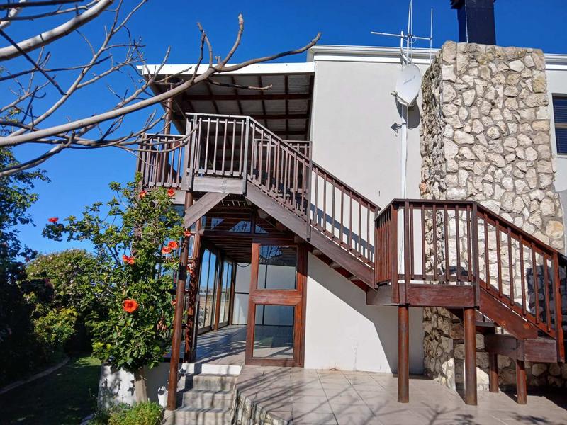 4 Bedroom Property for Sale in Stilbaai Wes Western Cape